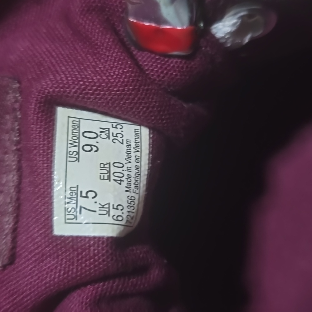 Vans - Picture 6 of 6